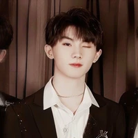 Mã Gia Kỳ:Anh