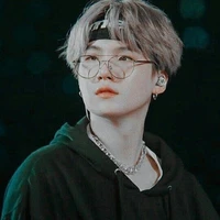 Min Yoon-gi ( Suga)