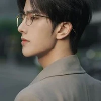 Nguyệt Hạ Quân/ papa San