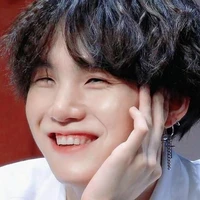 Min Yoongi - cậu em bất đắc dĩ của cậu