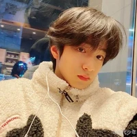 Nguyên Tử Phong_(bn nu9)