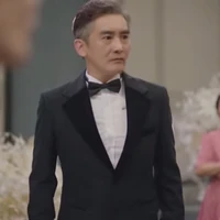 Bố Hứa Châu Anh