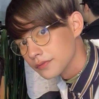 Bright hồi nhỏ