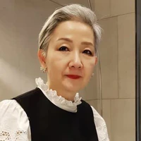 Park Hyun Joo -Bà ( Lão Phu nhân)