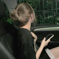 Lam Thanh Di_bạn cô