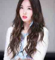 Nayeon [ bạn thân của nàng]