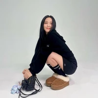 Kim Jisoo [ cô ]