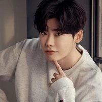 Lee Jong Suk
