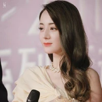 Địch Lệ Nghiệt Ba