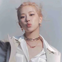 Roseanne Park -Y-