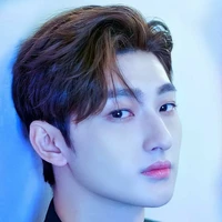 Lăng Việt ( Anh Họ Của Umika )