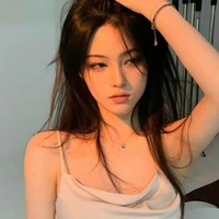 Hoàng Thùy Linh