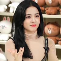 Kim Jisoo (cô)