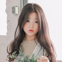 Haruka Stuzuki (còn nhỏ)