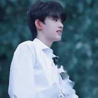 Tg/Trương Tả Vy