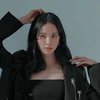 Kim Jisoo - chị