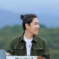 Bảo khánh ( e họ Bright )