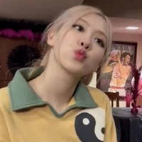 Y I M ⁿ / Tác giả