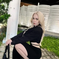 Anh Đào (Chị 2 của Trúc Đào ,K .Quỳnh