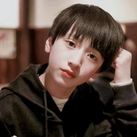 Nghiêm Hạo Tường [lúc nhỏ]