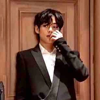 Kim Taehyung - Hắn
