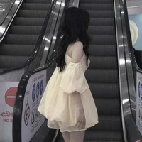 Bùi Lâm Thúy Ngân_ ả