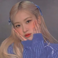 Roseanne Park(cô lúc còn bot)