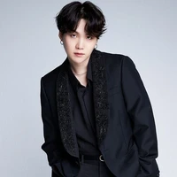 Min Yoongi [anh trai Hoseok]