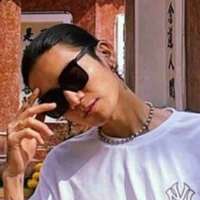 BB trần - bạn Ngọc