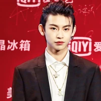 Vương Lâm Khải ( Tiểu Quỷ)