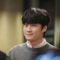 Han Jun Woo (Thầy giáo)