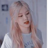 Rose(Chị)