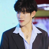 Tác Giả umee nhỏ 2k4 zô tri mà đẹp=)))
