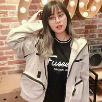 miss Thy ( bạn y/ n)