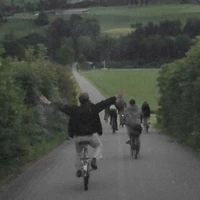 Tui cũng là bạn của các bạn