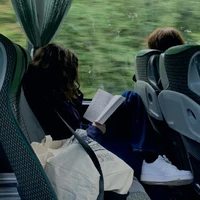 Người kể chuyện 4