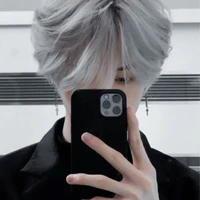 Lục Tư Thần(anh)