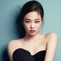 Kim Jennie ( cô )