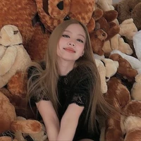 JENNIE