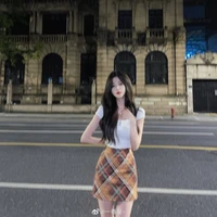 Tiểu Nhy "chị gái nu9"