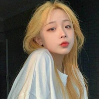 Trịnh Ái Vân(bff cô)