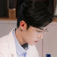 Lưu Việt Trạch-Bác sĩ-