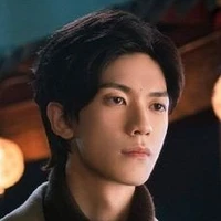 Giáo Hoàng/Lee Jun Huyk