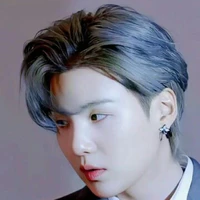 Min Yoon Gi( Suga )
