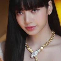 Lisa *cô*