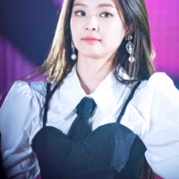Kim Jennie [cô]