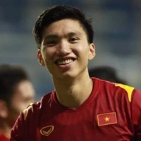 văn hậu