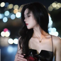 Lâm hạ ly ( mẹ cô)