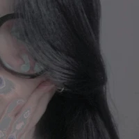 Tả Mai Như(em cậu)