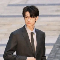 Lộ Bách Triết(Ken)